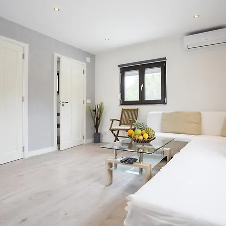 Holiday home Jelena's Paradise Galizana
